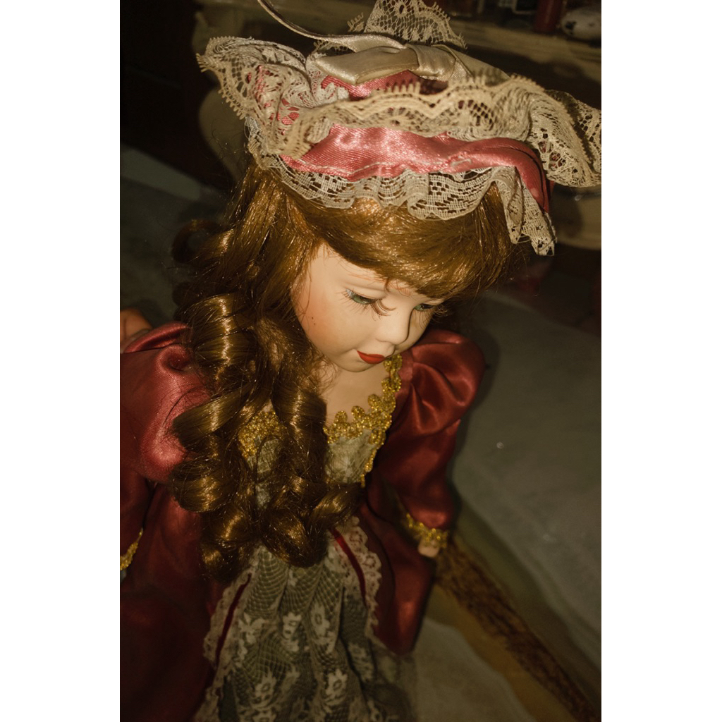 BONEKA PORCELAIN