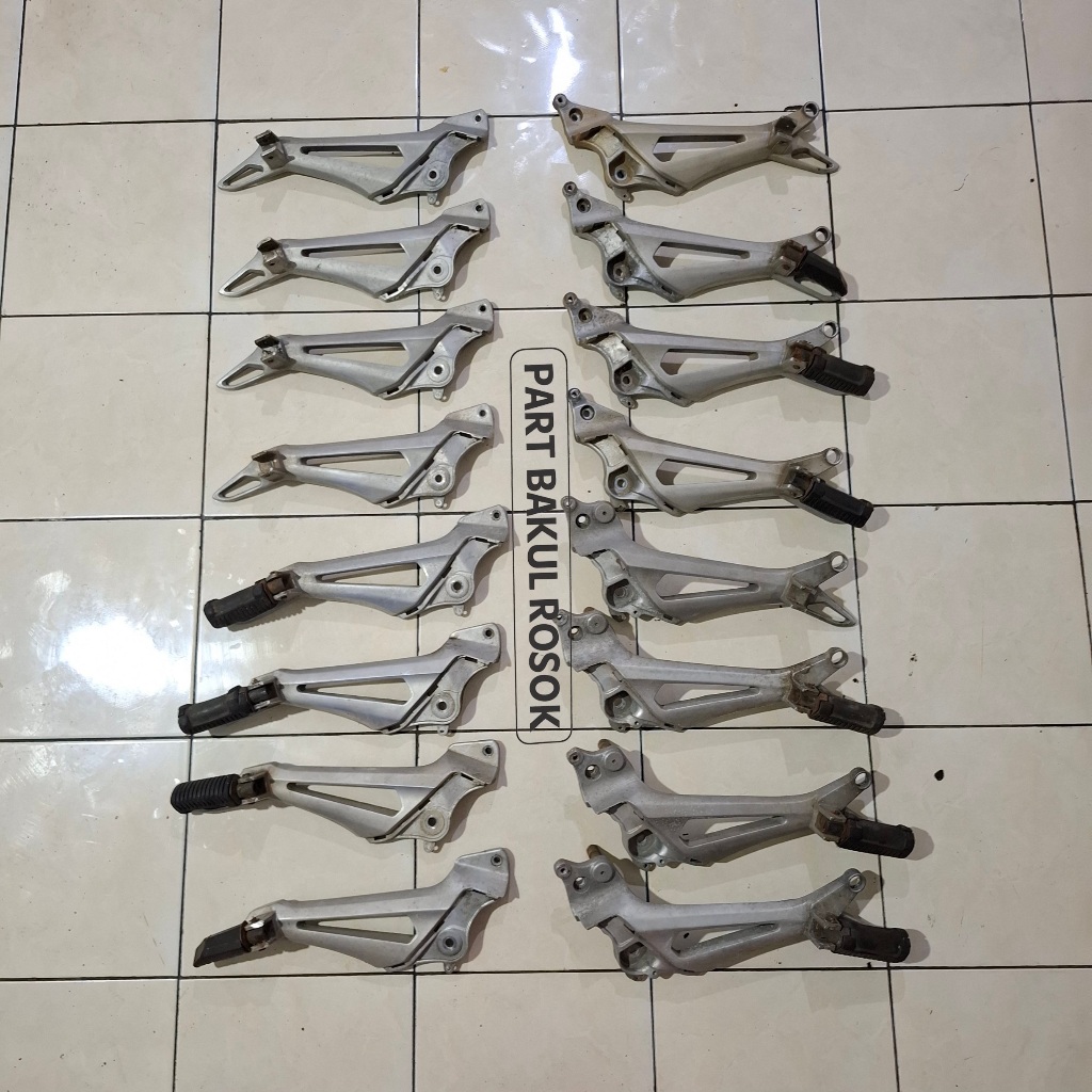 Step Postep Bostep Footstep Pijakan Kaki Belakang Supra X 125 KPH Betmen Batman Revo 100 Old Lama Ca