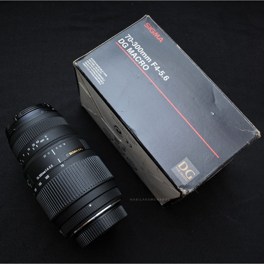LENSA SIGMA 70-300MM NIKON