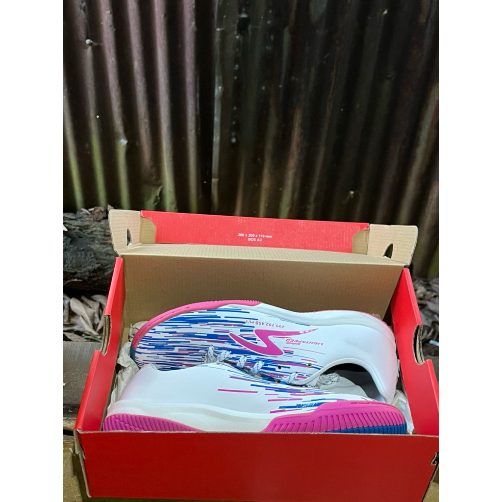 specs lightspeed reborn in