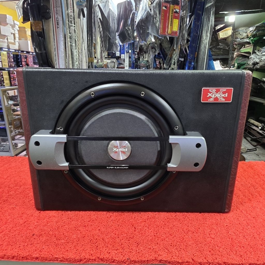 Subwoofer Aktif Xplod 10 in Subwoofer Xplod bok slim