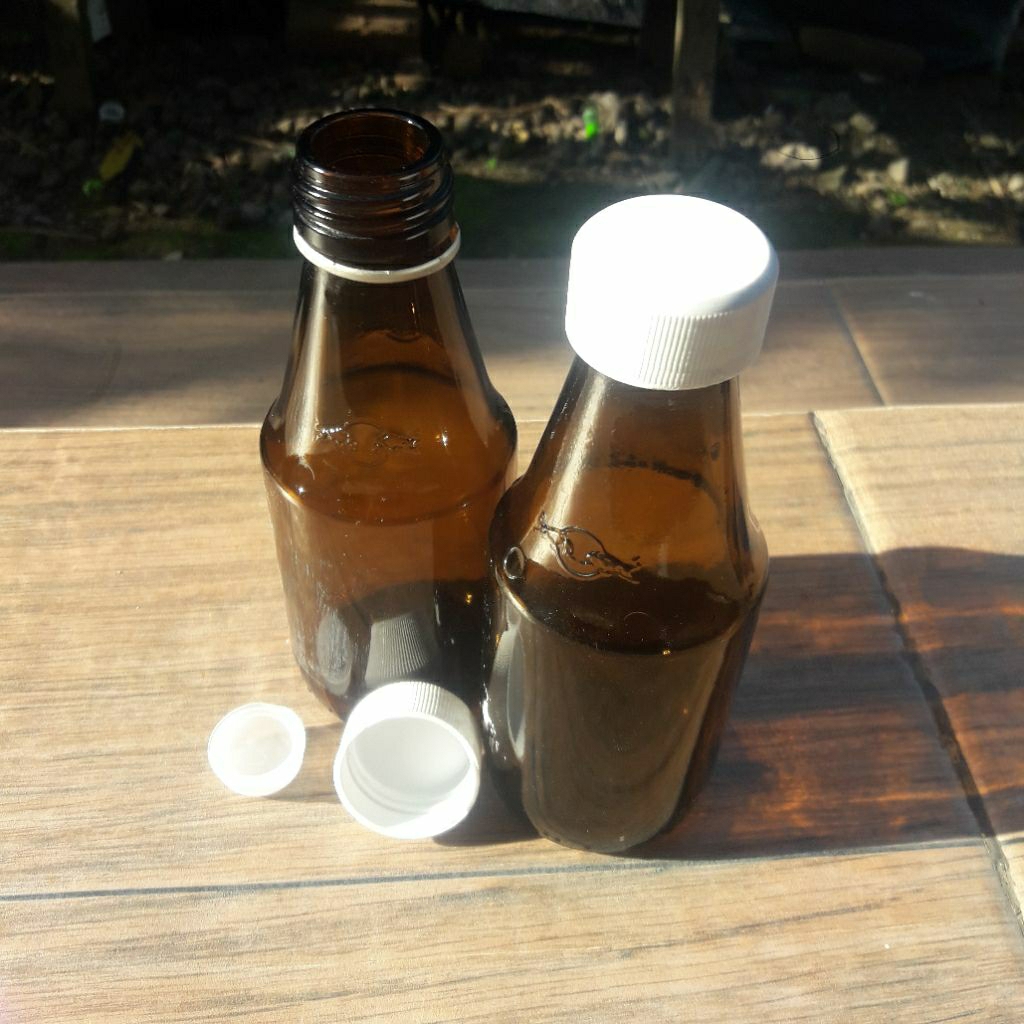 Botol kaca bekas Kratingdaeng (sudah bersih) + tutup plastik luar dalam