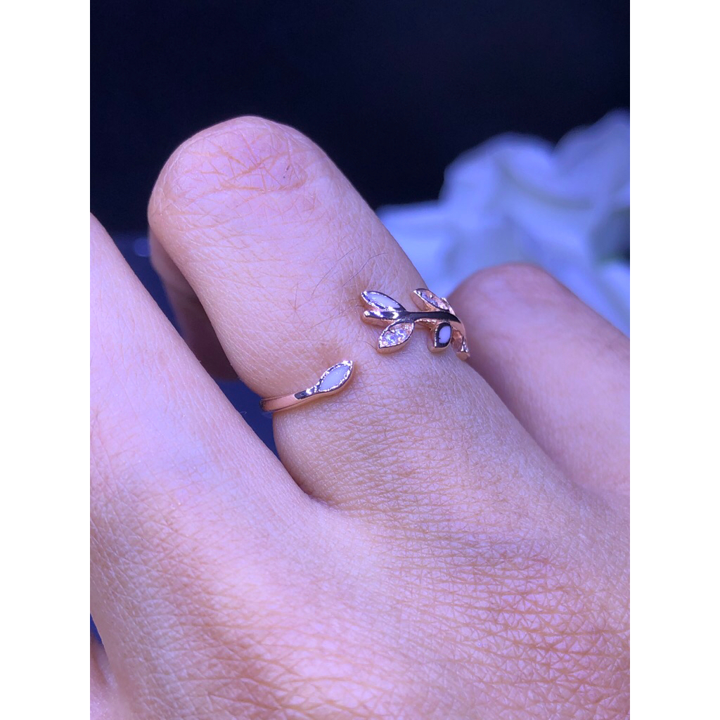 cincin model fasion daun