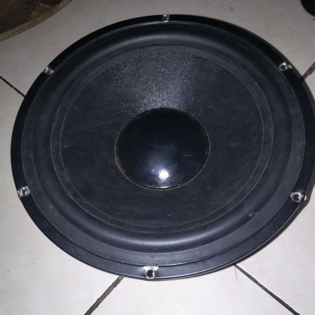 speaker 10 inch woofer Elsound ,bekas sudah di pakai 2 Minggu
