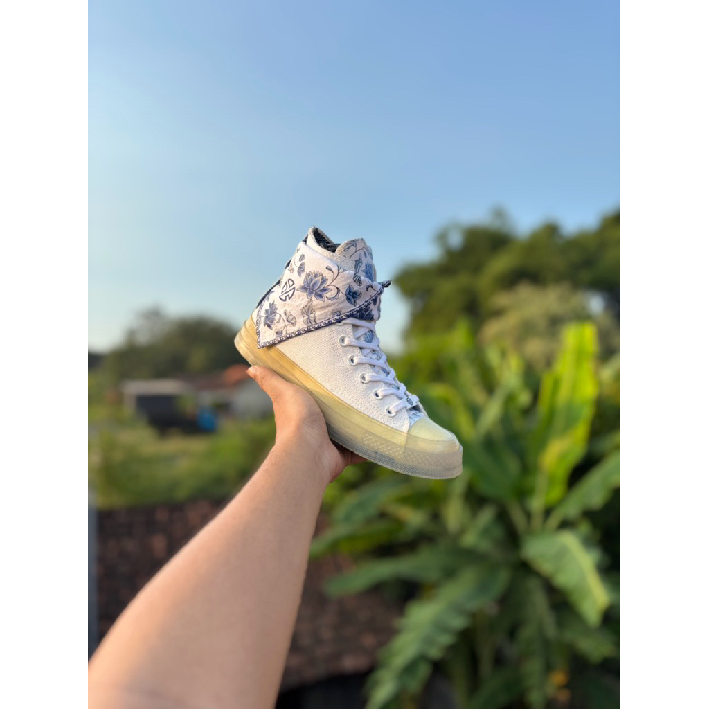 converse x lay zhang blue white glow in dark