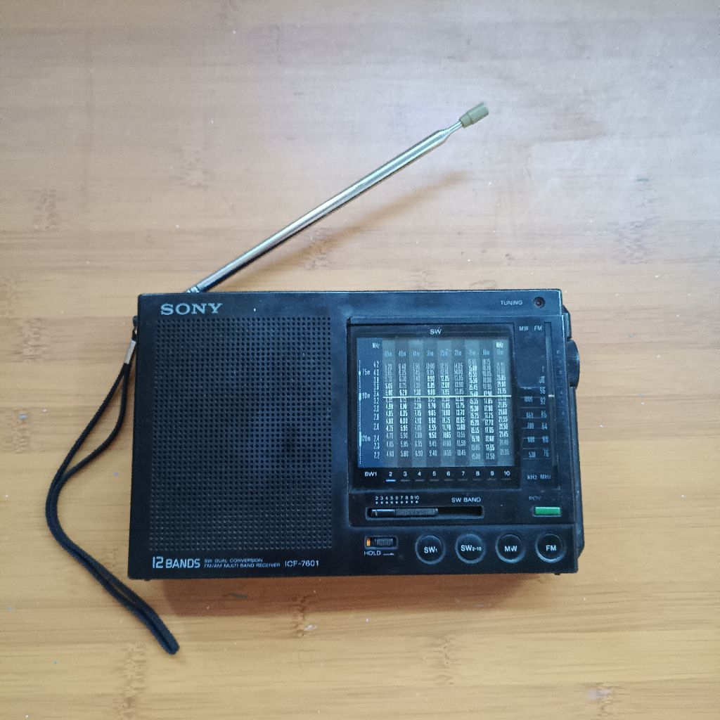 radio sony ICF-7601