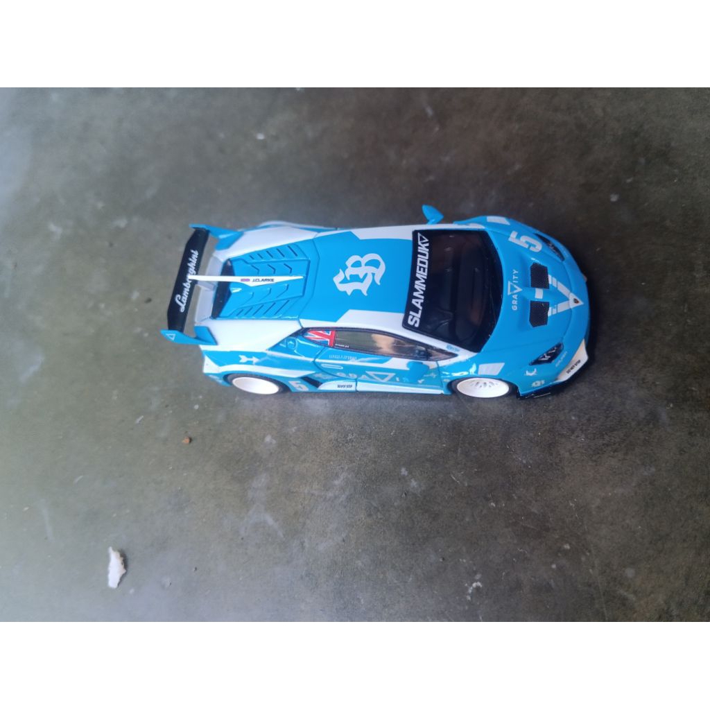 mini gt Lamborghini huracan lbwk blue