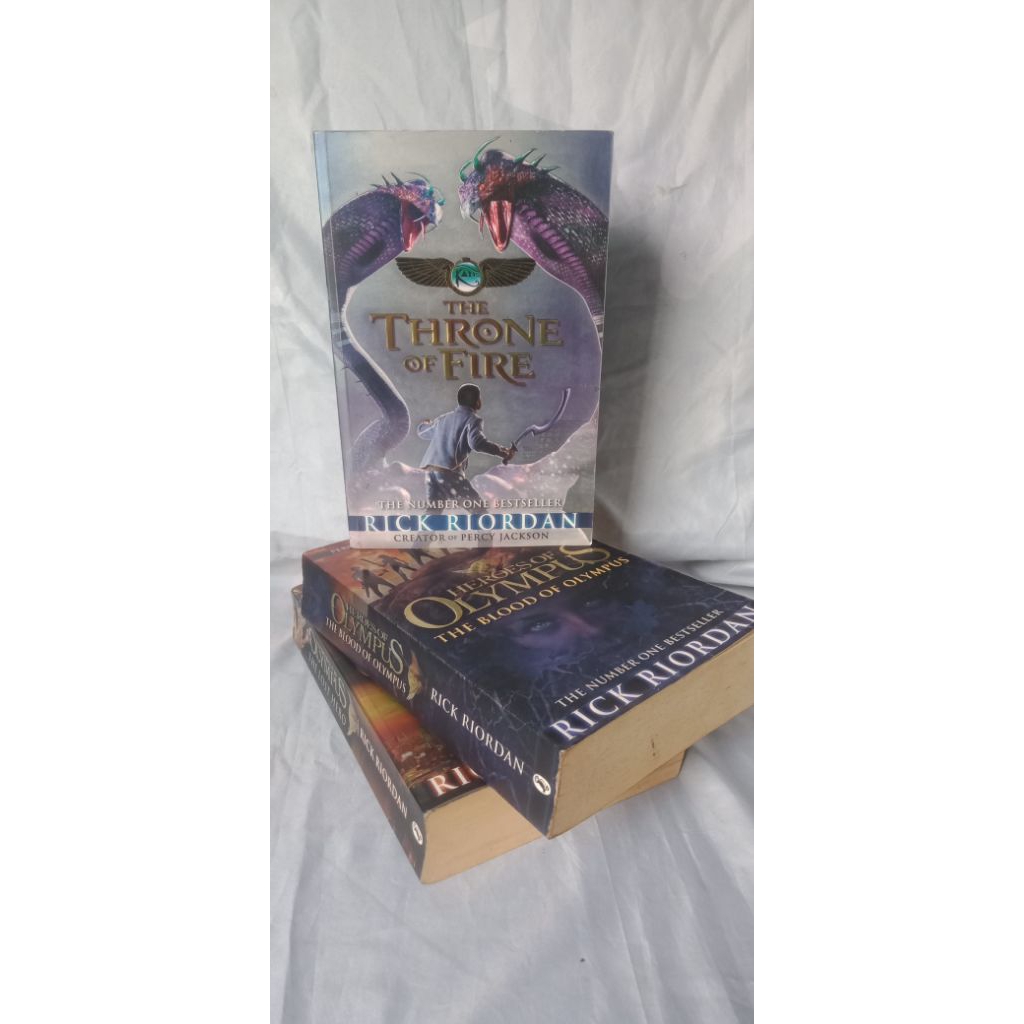 Preloved bahasa Inggris Heroes of Olympus - Rick Riordan