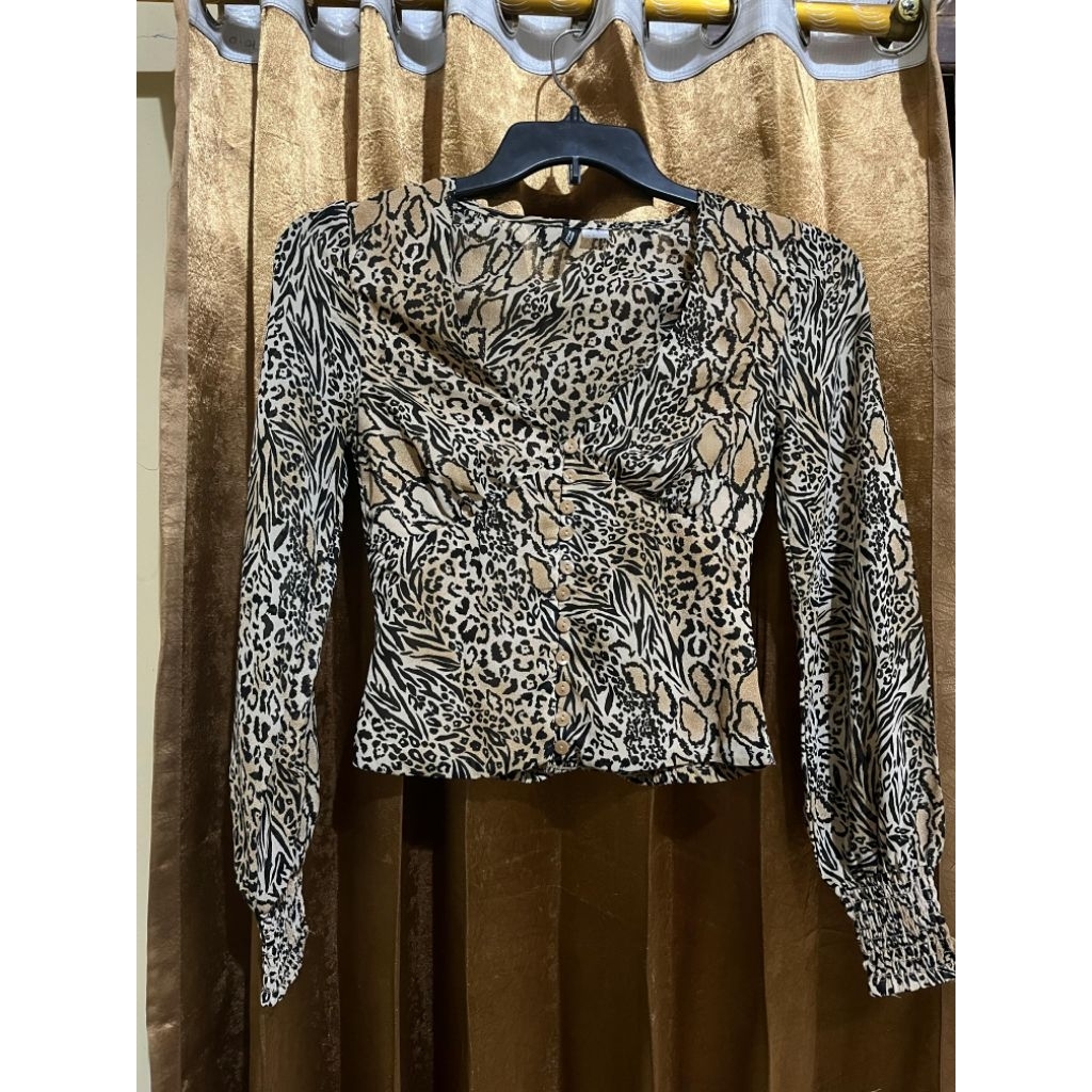 h&m leopard blouse