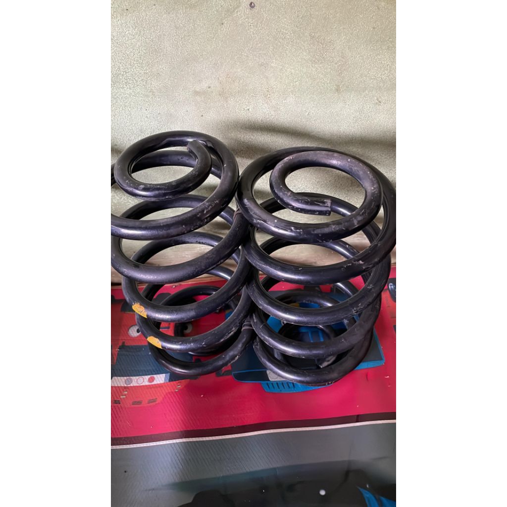 per original Avanza Veloz bagian belakang
