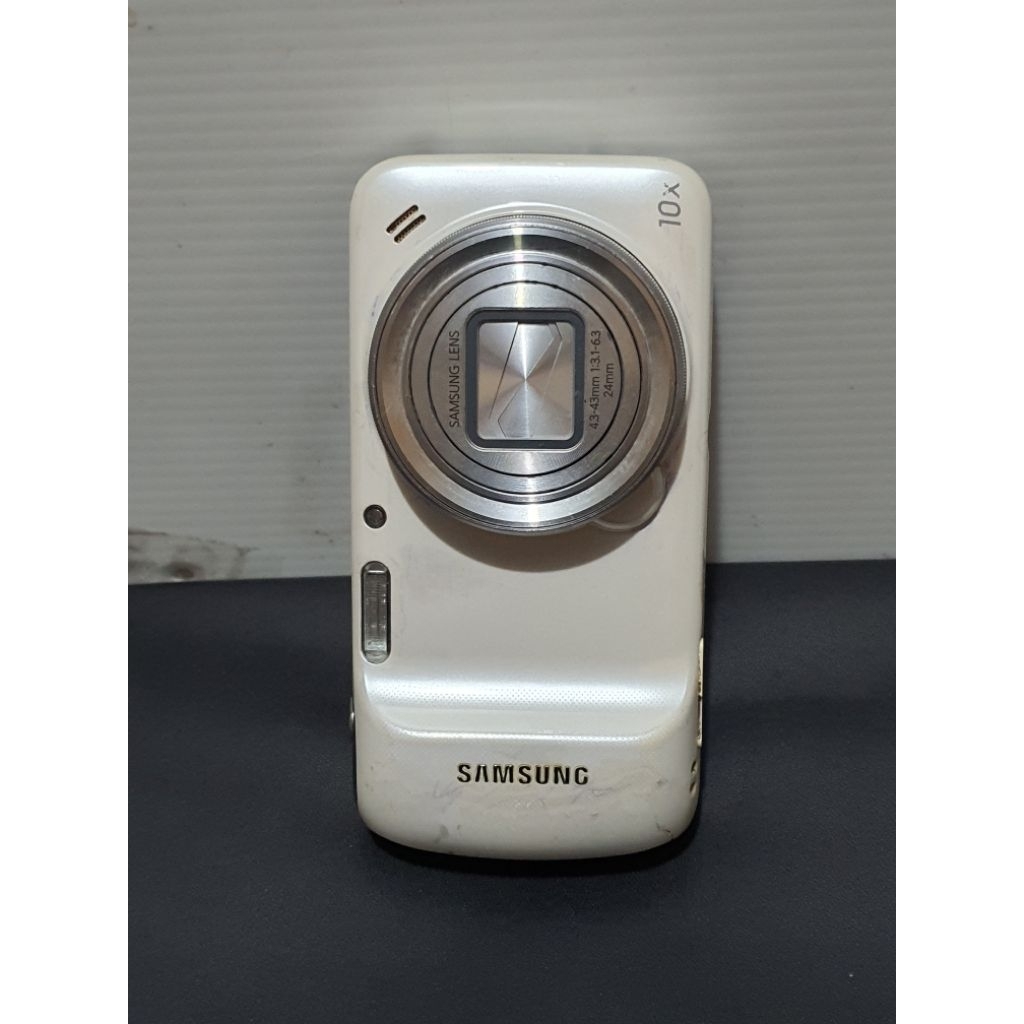 samsung galaxy s4 zoom minus
