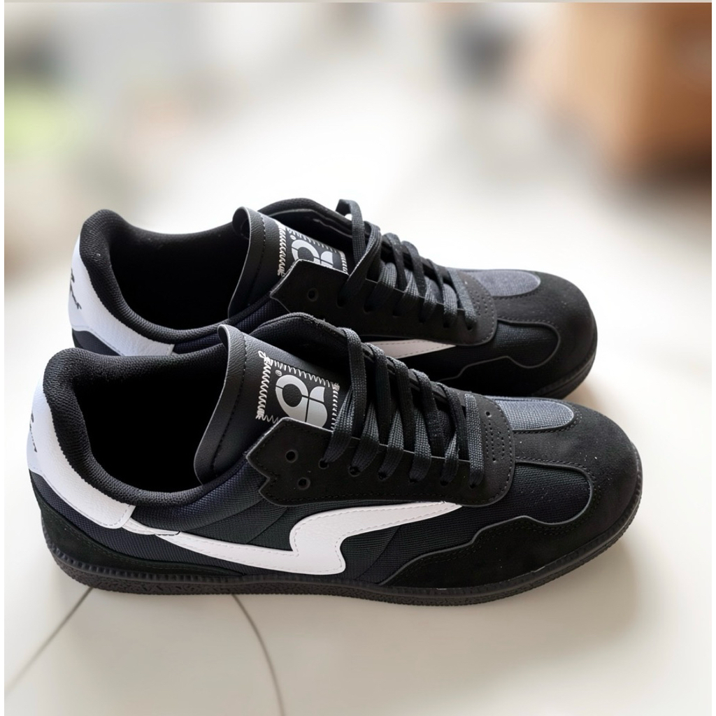 preloved sepatu raingel hitam