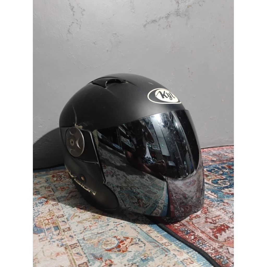 Helm KYT 2 Vision Bekas Second