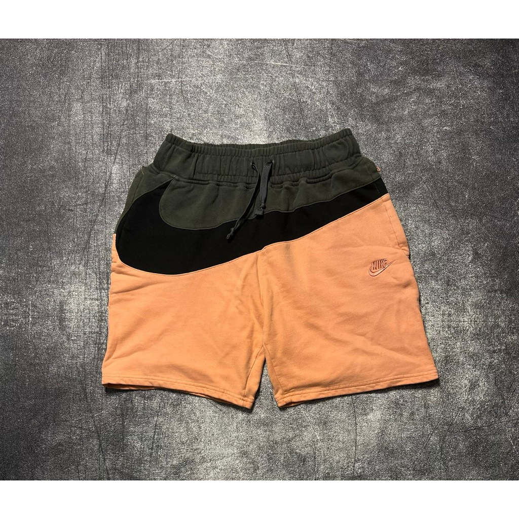 Celana nike bigswoosh