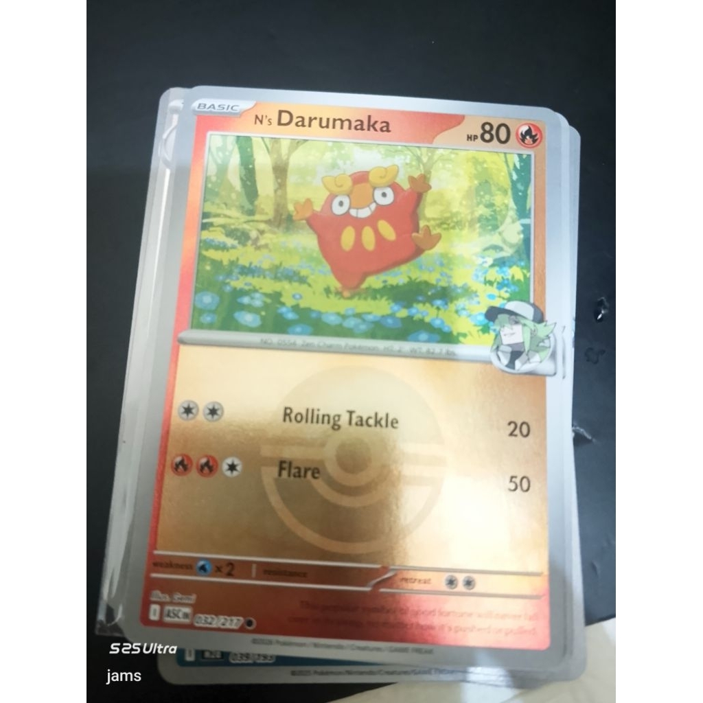 Pokemon N's Darumaka pokeball en