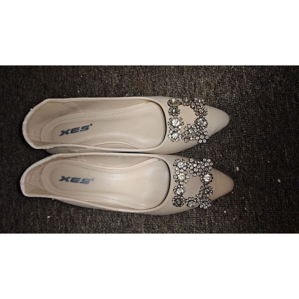 Preloved Heels XES Beige