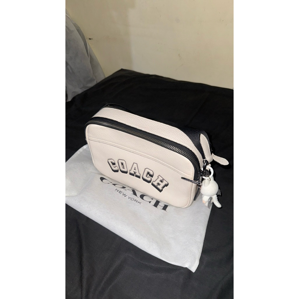 Preloved Coach Graham Crossbody Signature