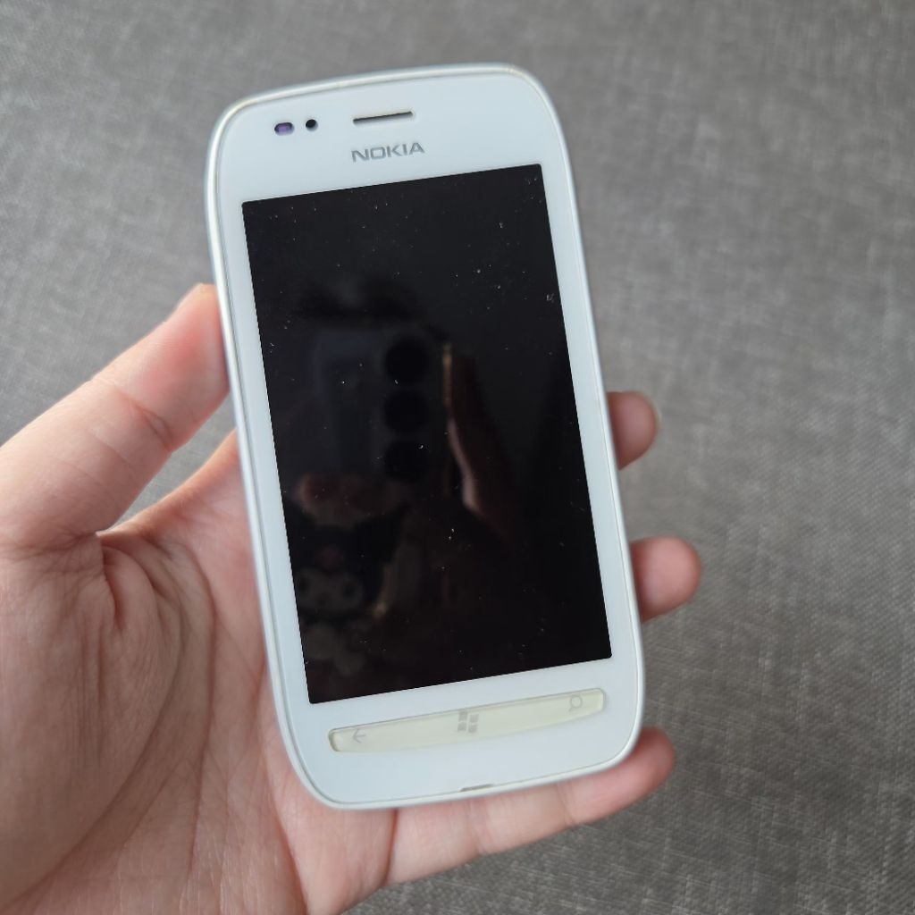 Nokia Lumia 710 HP Second Batangan Preloved (BACA DESKRIPSI TIDAK TERIMA KOMPLAIN)