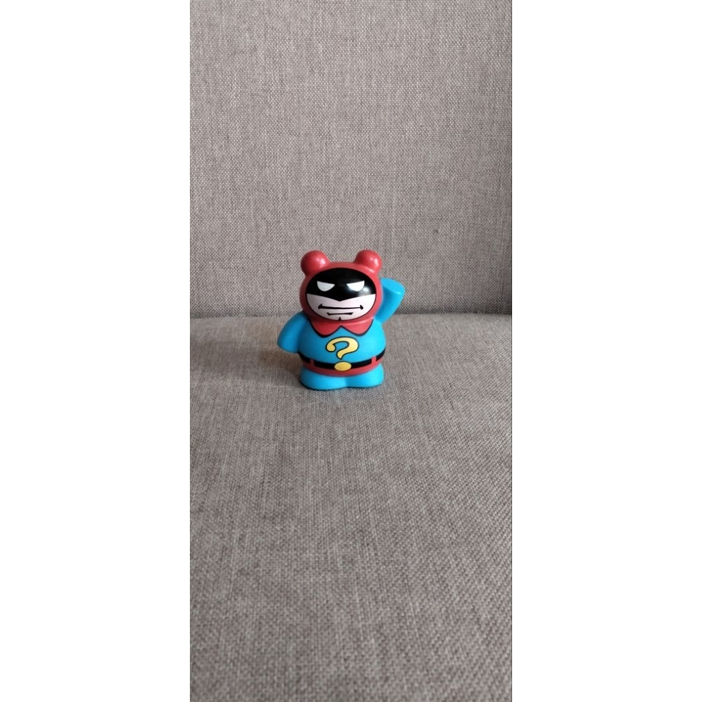 mainan burger king super hero