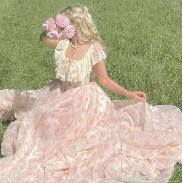 Gaun Vintage - Gaun Wedding - Gaun Noni Belanda - Gaun Mewah - Gaun Murah