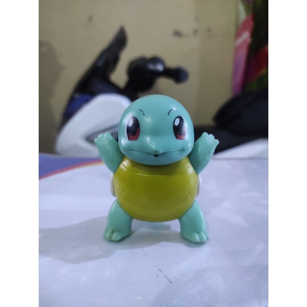 mainan figur pokemon