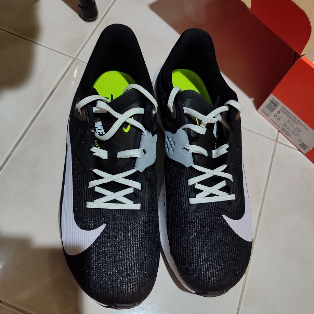 Sepatu Running Pria Nike Rival Fly 4 Road