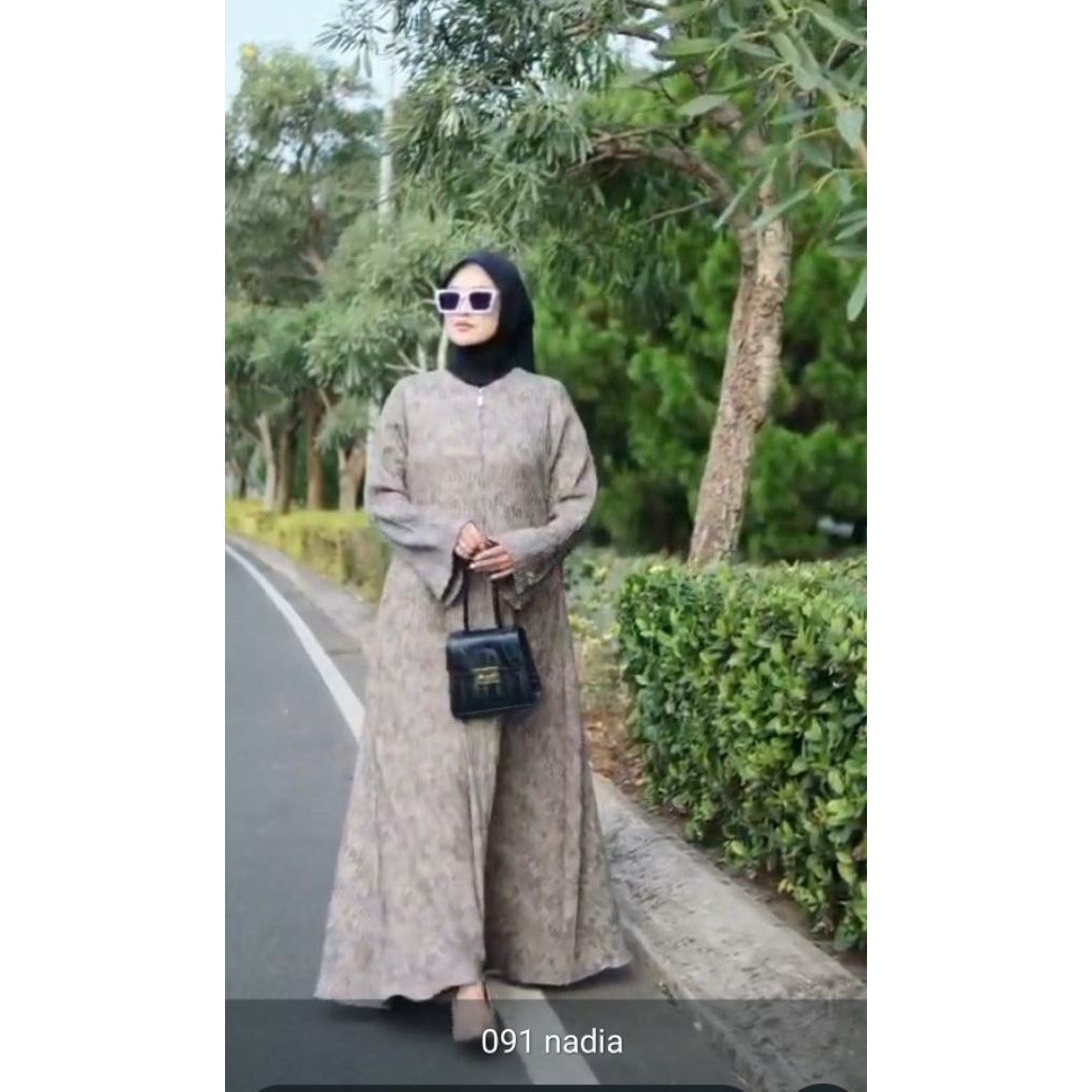 GAMIS DARBY/DNL Luxury