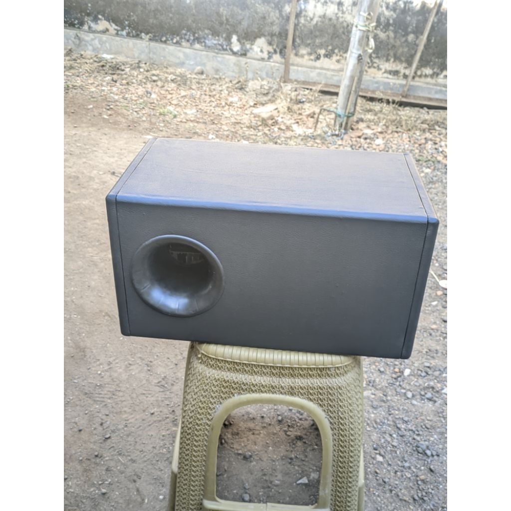 Subwoofer aktif mobil 12volt embassy model bazooka