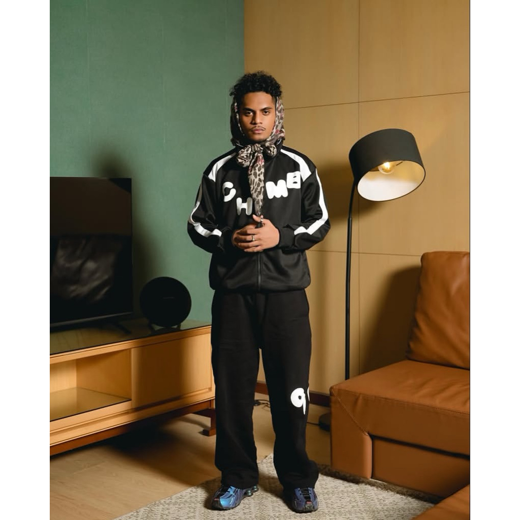Tracktop chmb black white