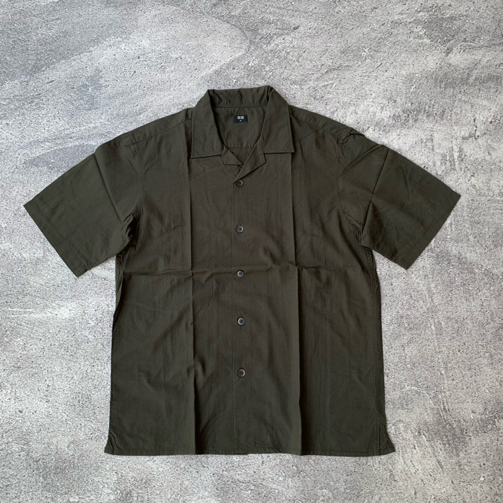 Kemeja Uniqlo Open Collar