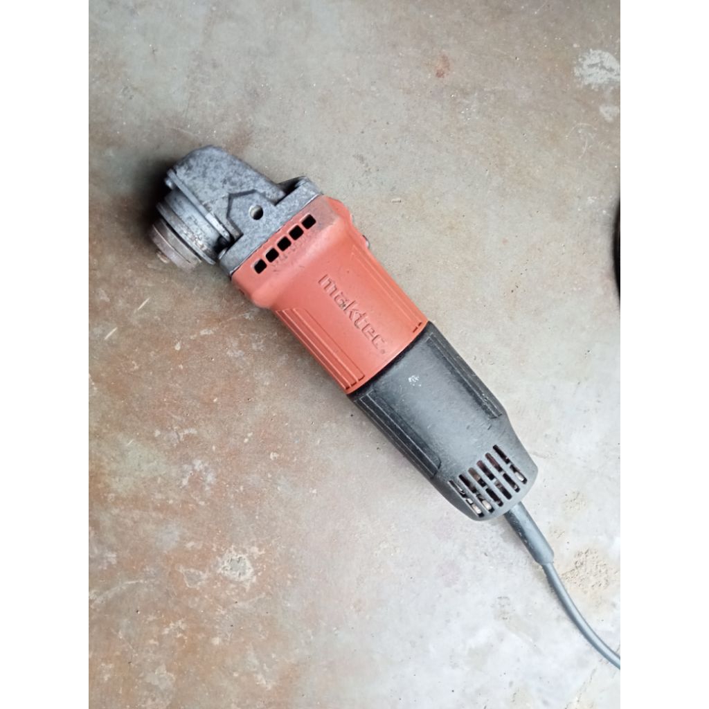 gerinda maktec mt90 kondisi bekas normal
