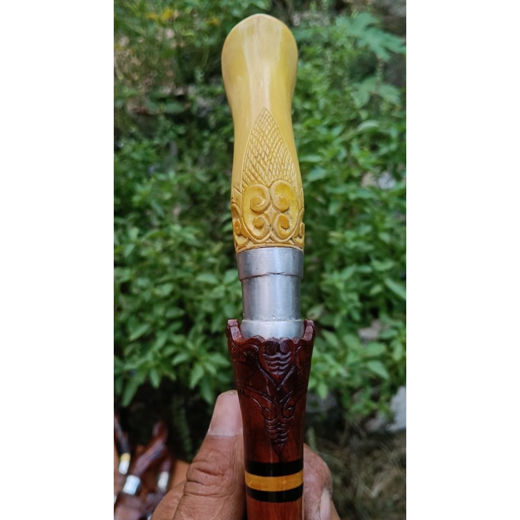 Perkakas Kebun Baja D2 Pelangi