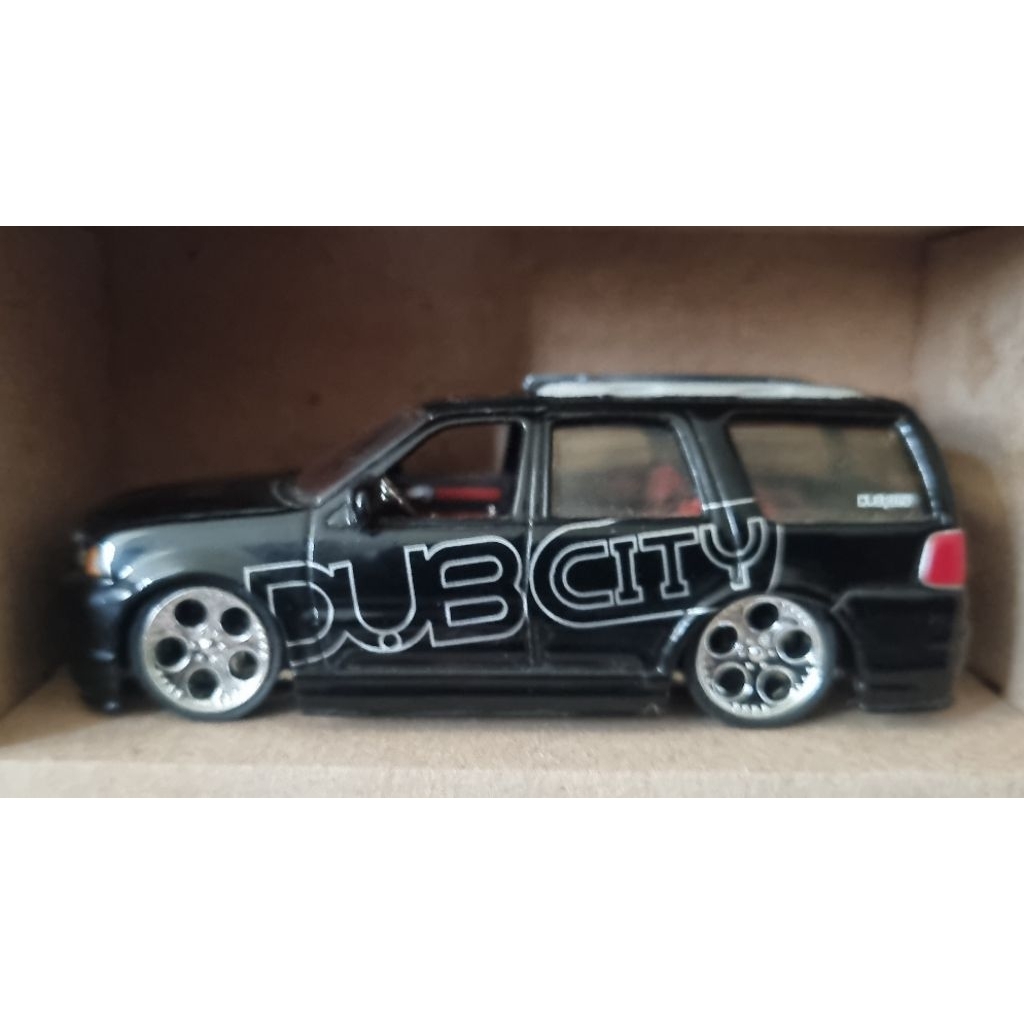 Jada skala 64 Dubcity Lincoln navigator