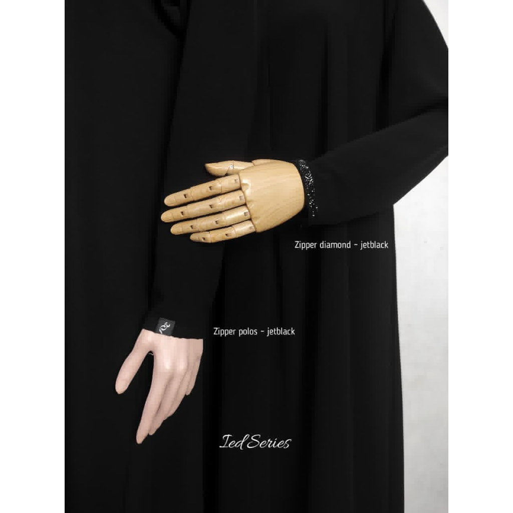 Gamis JetBlack / Khimar Jetblack polos oval dan V / set gamis hitam jetblack