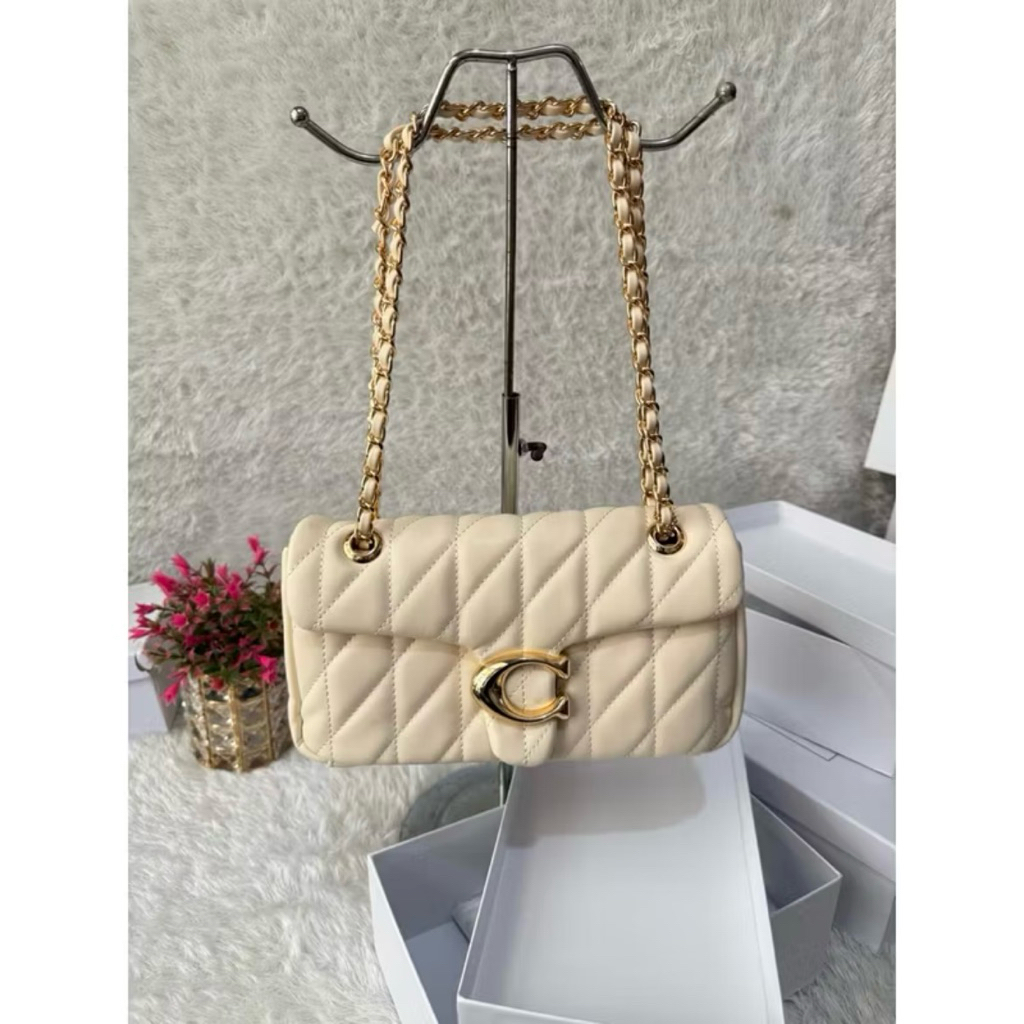 New Tas Tabby coach quilted pillow bag 26cm beige