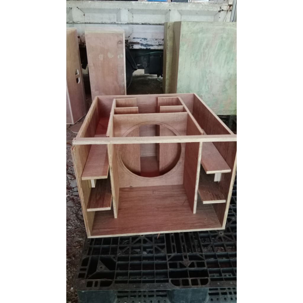 box speaker parathel 18 inchi