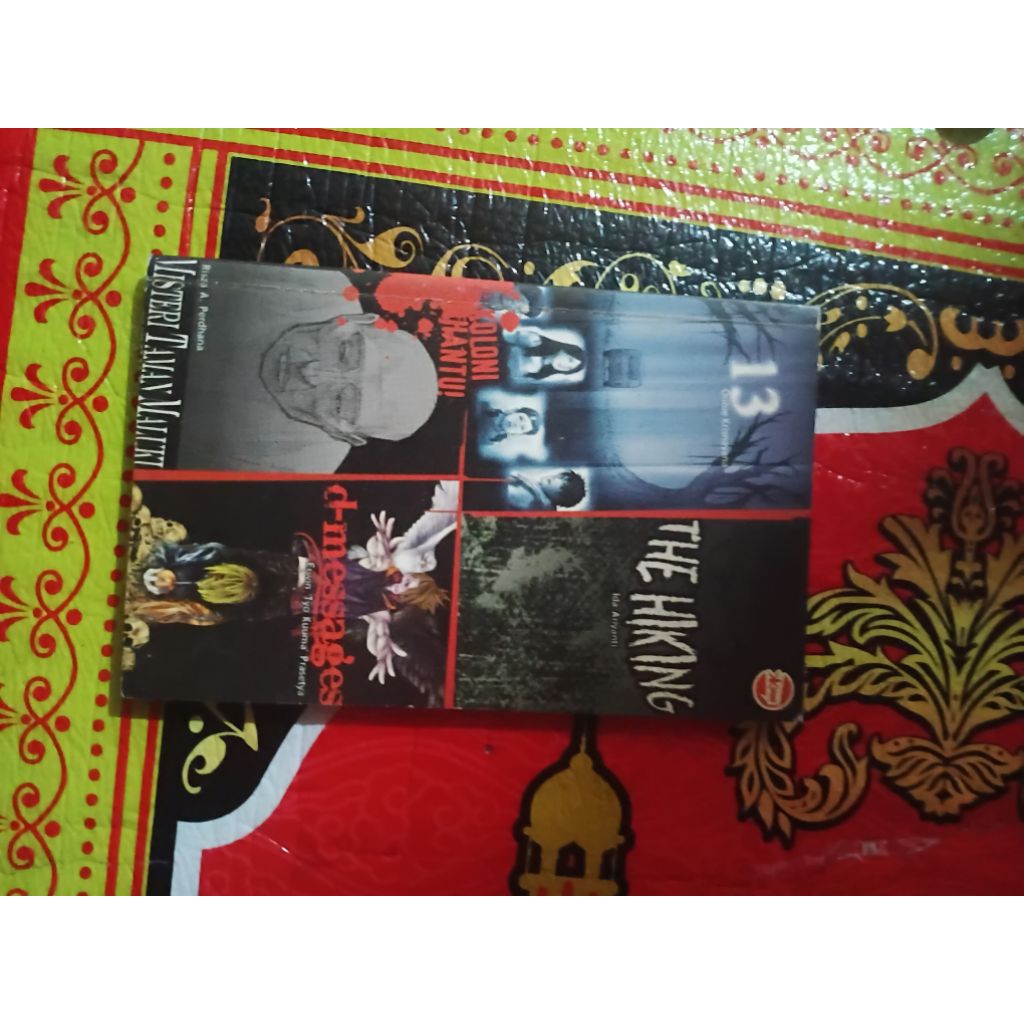 komik the hiking koloni hantu