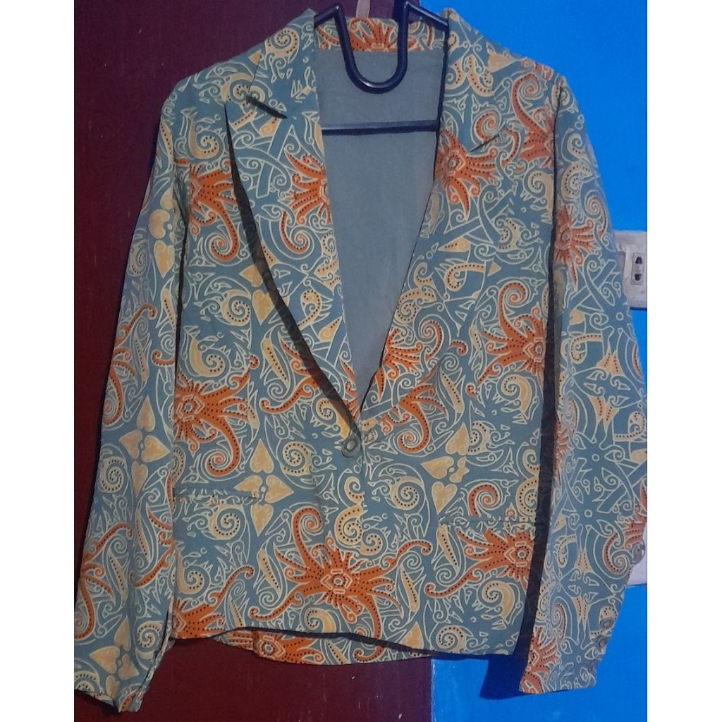 Preloved Jas Batik Wanita Kancing satu