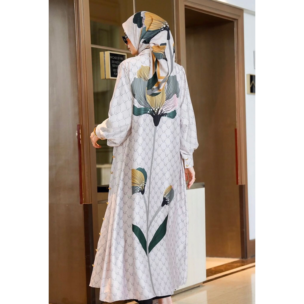 vivi zubedie / buttonscarves bag / riamiranda / benang jarum set sweater / bimu set