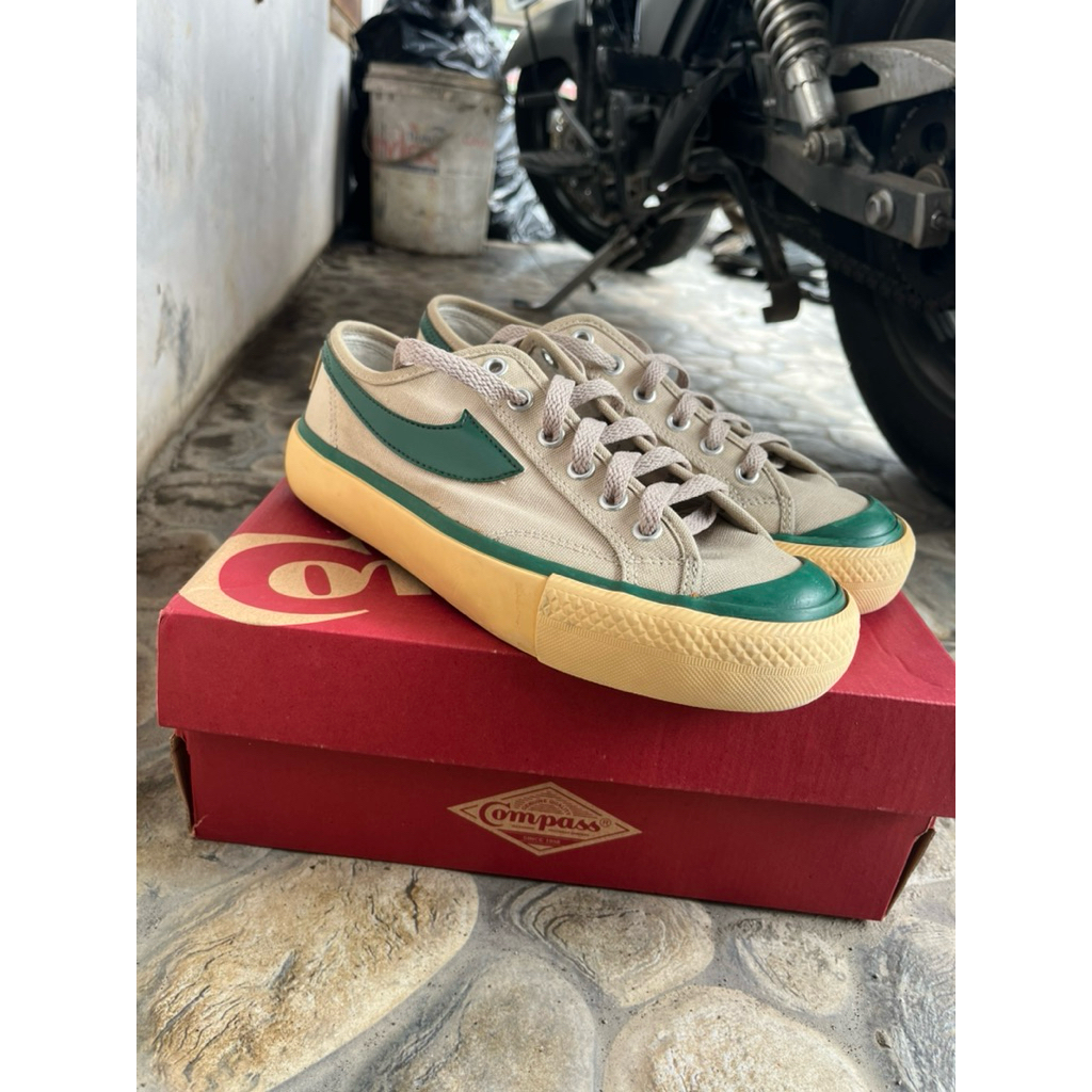 compass gazelle low