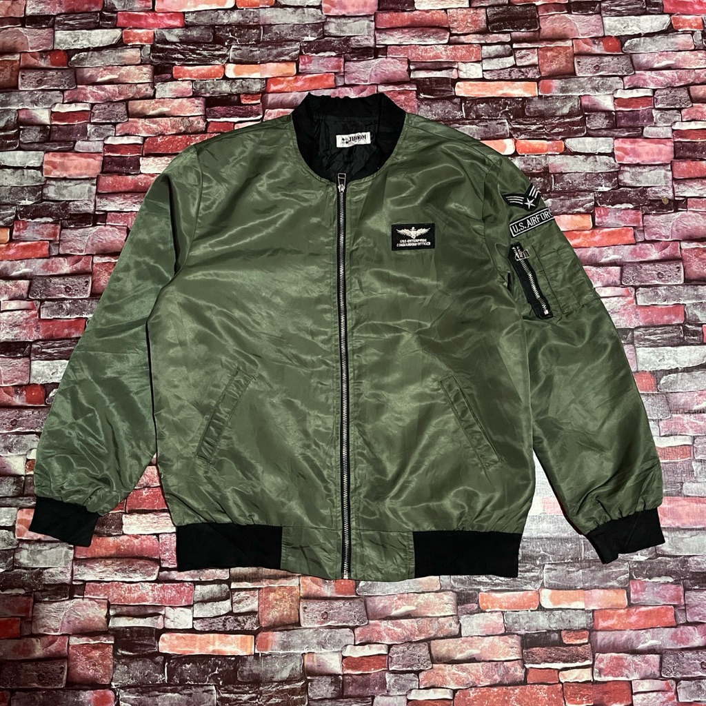 Jaket bomber Jboom ( Size L || Lebar dada 59 CM Panjang 69 CM )