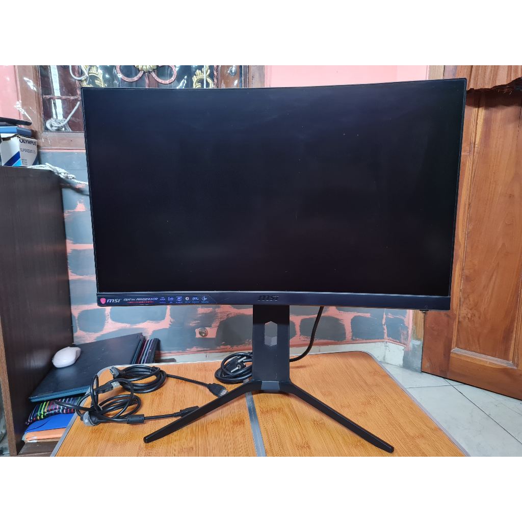 MSI Optix MAG241CR Gaming Monitor Curved 24” 144Hz | Mulus | Nego | COD Surabaya