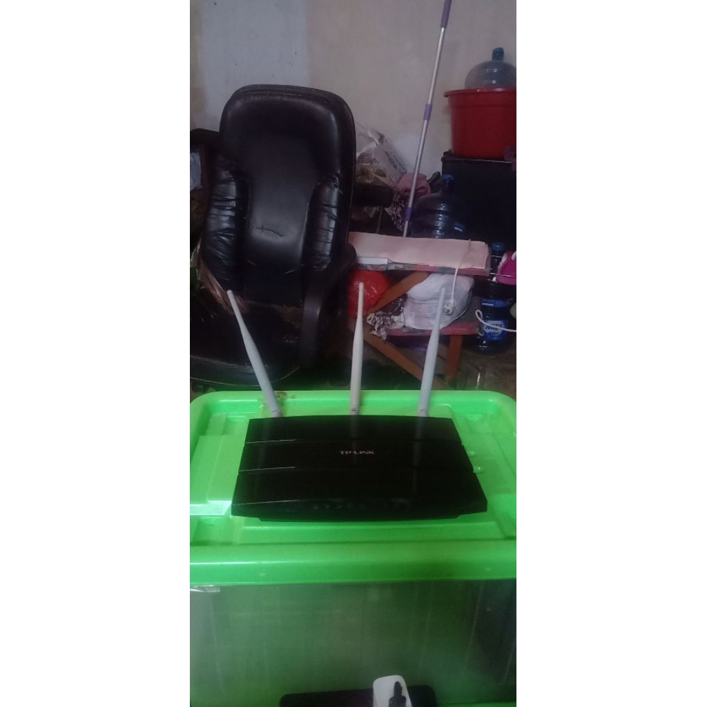 TP-LINK 300Mbps Wireless N gigabit ADSL2+ Modem Router TD-W8970 3ANTENA normal bos ku