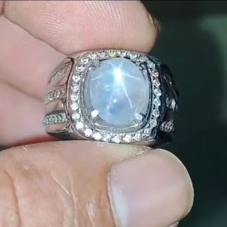 natural white star sapphire srilanka