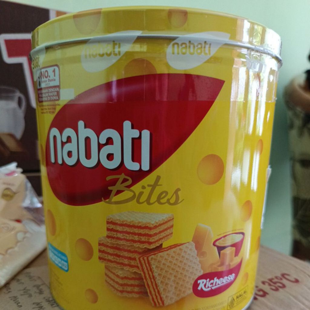 Nabati Kaleng rasa keju 240g/Nabati Keju kaleng/Nabati Bites 240g/Nabati kaleng