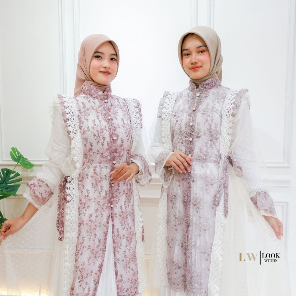 LOOKWITHIN_ NEIRA Outer Long Tunik Tille Dotty Kombinasi Tille Bordir Motif Bunga Kecil