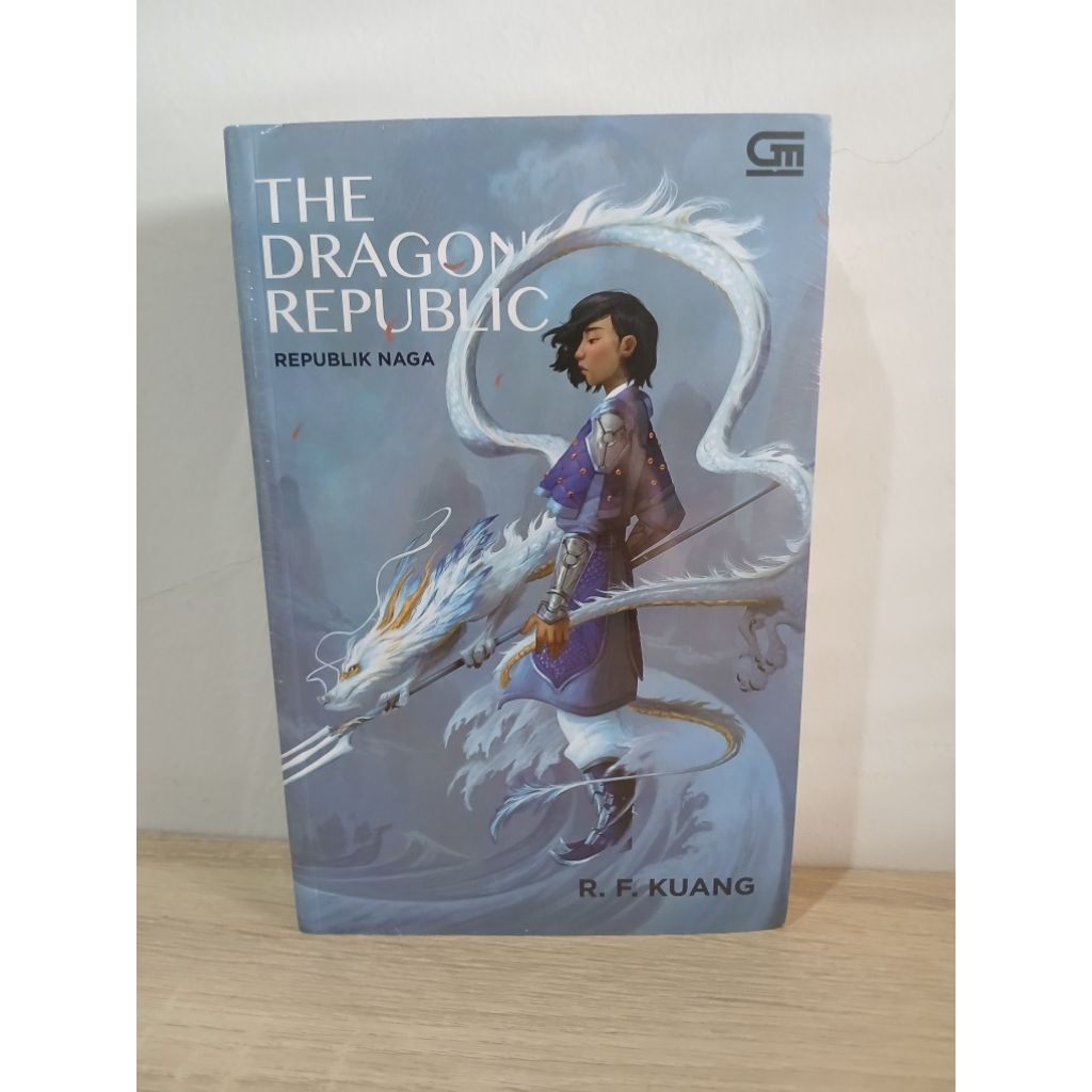 Preloved novel The Dragon Republic (sealed)