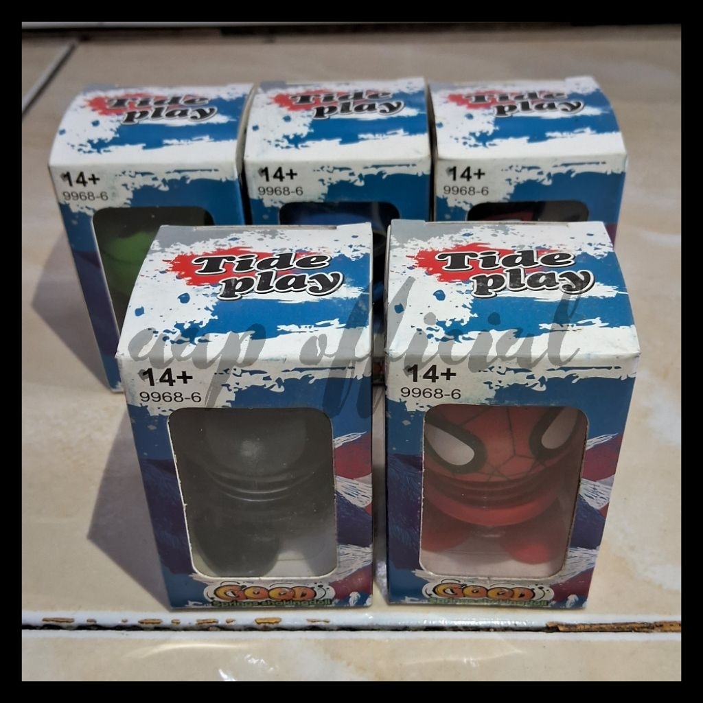 Boneka Goyang Goyang Karakter Avenger Hiasan Mobil