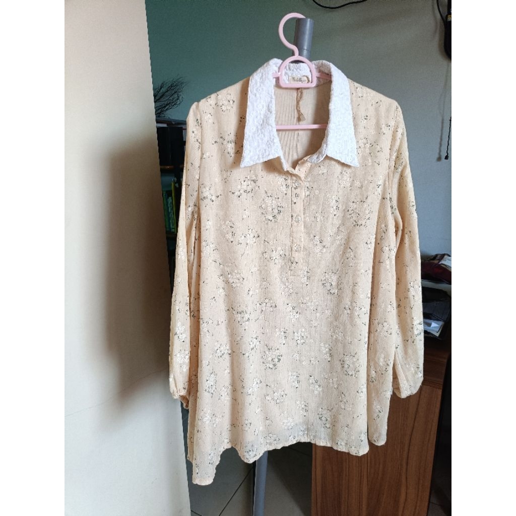 blouse pastelly.co preloved