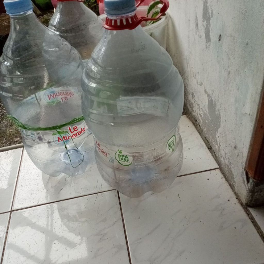 Galon Kosong Le Mineral